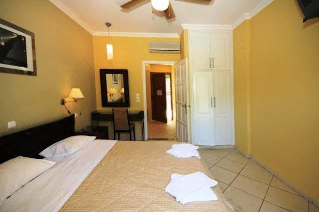 Bella Vista Hotel And Apartments Parga Eksteriør billede
